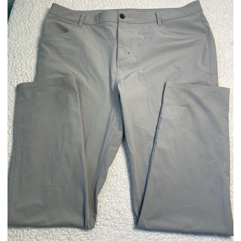 Vuori Men's 38 Gray Performance 5 Pocket Golf Travel Small Hole
